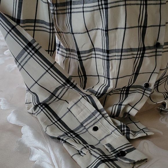 Blouse - Picture 4 of 8